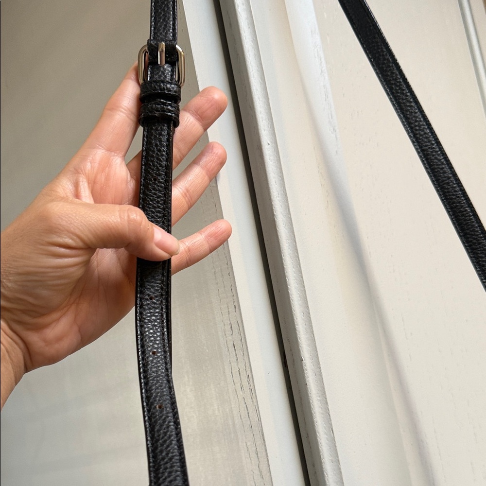 Black Leather Shoulder Bag - Picture 16 of 17
